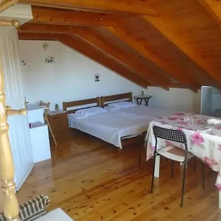 Diogenis Loft Studio A 33M2 Apartment